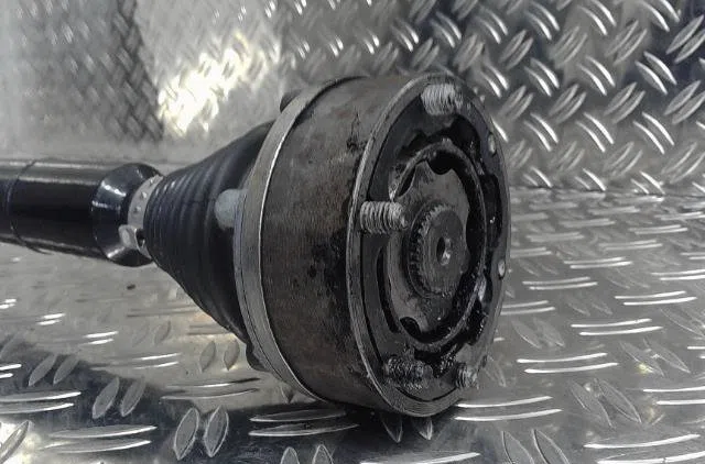Transmission avant droite Audi A3 Sportback (8VA, 8VF) 1.6 tdi (2012) occasion