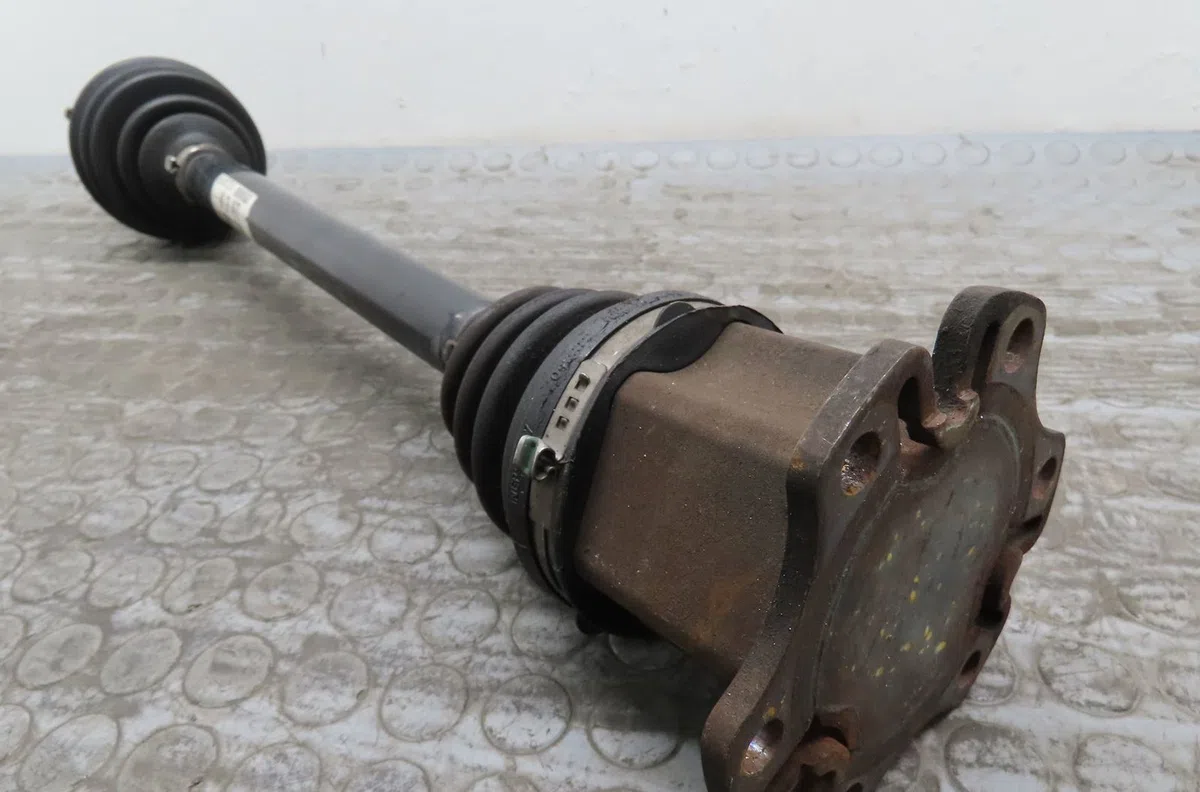 Transmission avant droite Audi A4 B7 (8EC) 2.0 tdi 16v (2004-2008) 4 portes occasion