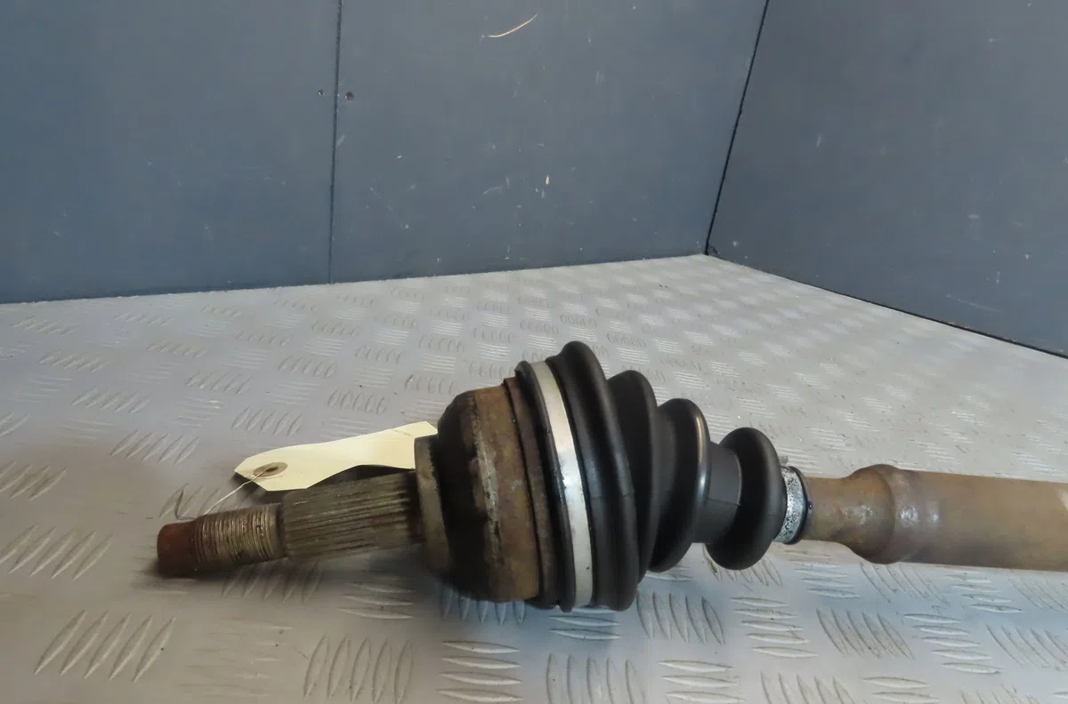 Transmission avant droite CHRYSLER VOYAGER 2001 occasion