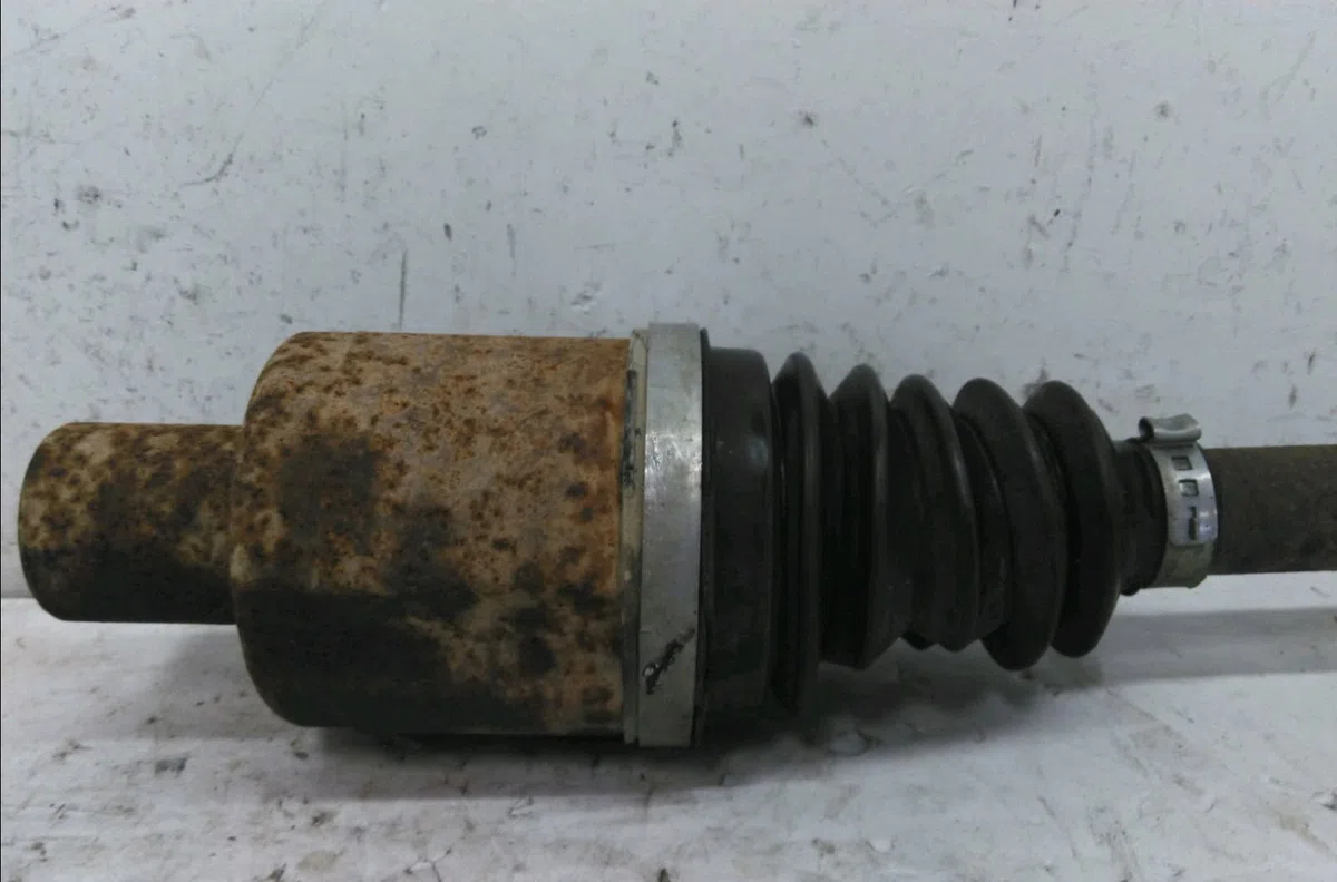 Transmission avant droite Dacia DUSTER (HS_) 1.5 dci 4x4 (2013-2018) 5 portes occasion