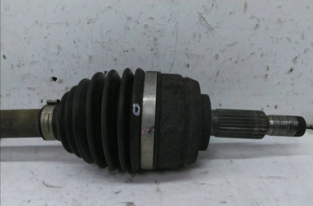 Transmission avant droite Dacia DUSTER (HS_) 1.5 dci 4x4 (2013-2018) 5 portes occasion