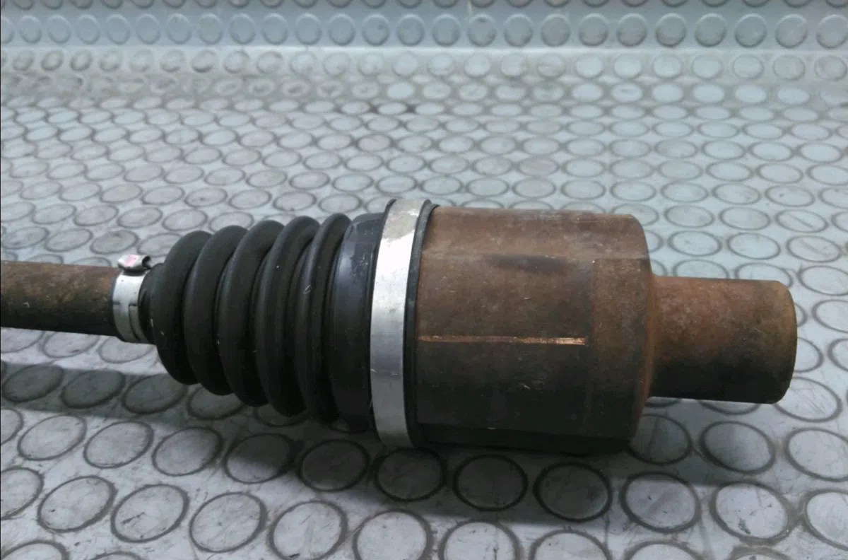 Transmission avant droite Dacia DUSTER (HS_) 1.5 dci 4x4 (hsmc, hsmd) (2010-2018) 5 portes occasion
