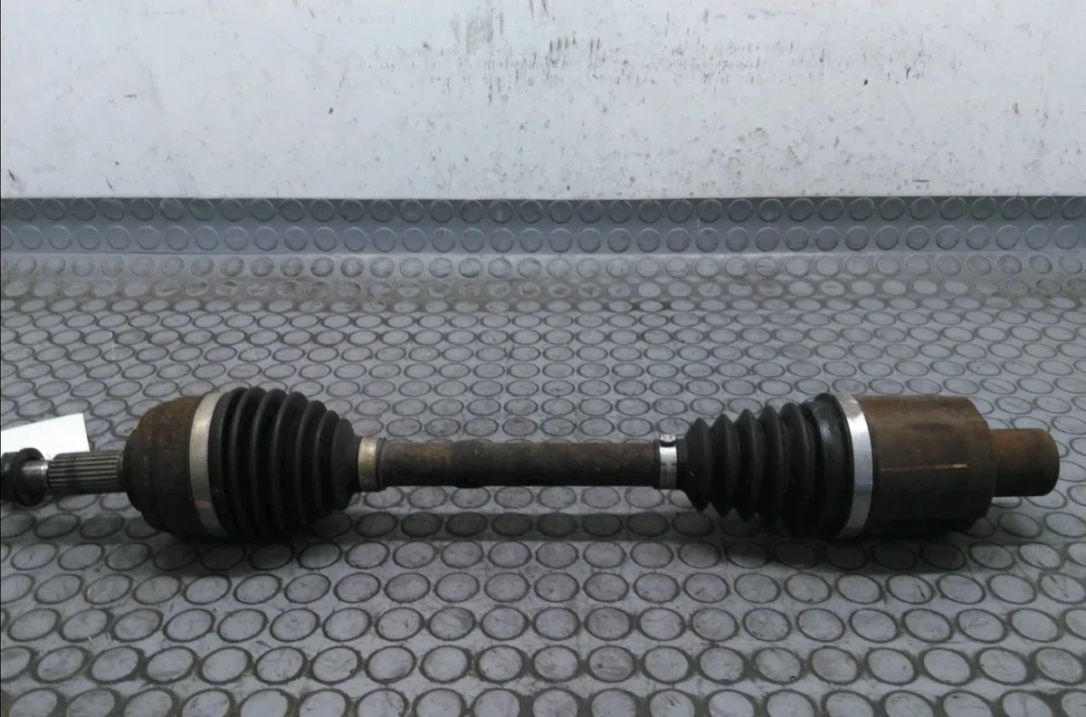 Transmission avant droite Dacia DUSTER (HS_) 1.5 dci 4x4 (hsmc, hsmd) (2010-2018) 5 portes occasion