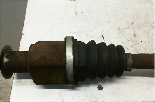 Transmission avant droite DACIA LOGAN I Phase 1 06-2005--06-2008 1.4 MPI occasion