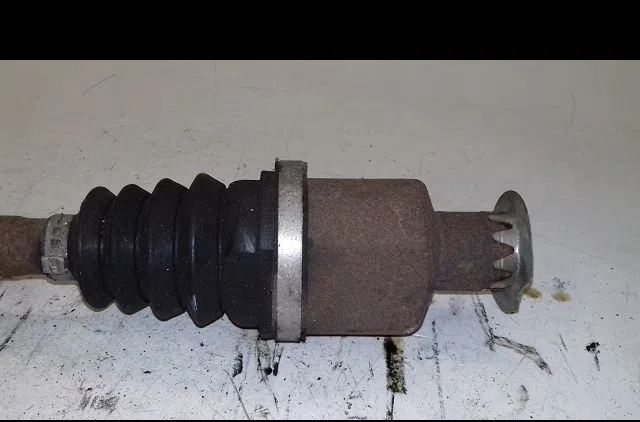 Transmission avant droite Dacia LOGAN (LS_) 1.4 (lsoa, lsoc, lsoe, lsog) (2004) occasion