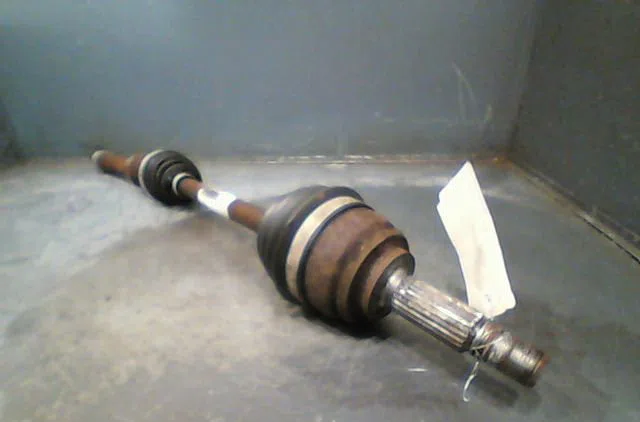 Transmission avant droite Dacia SANDERO 1.5 dci (2010) occasion