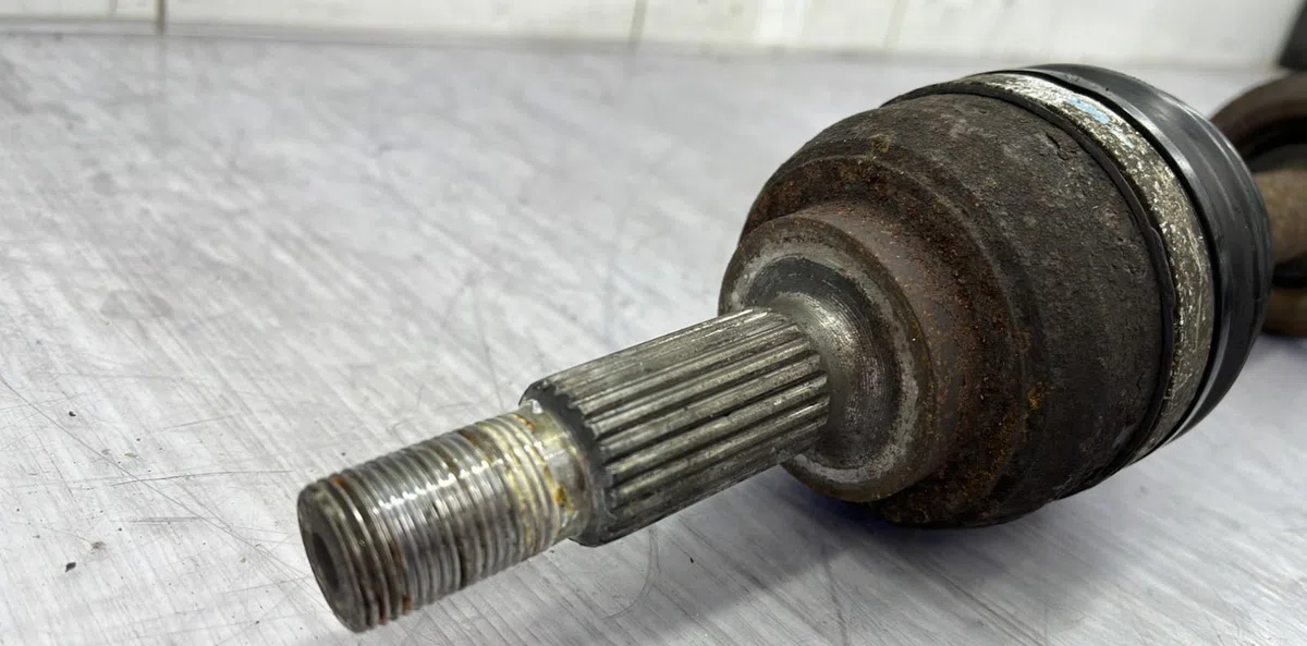 Transmission avant droite DACIA SANDERO 2 PHASE 1 occasion