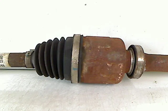 Transmission avant droite DACIA SANDERO 2010 occasion