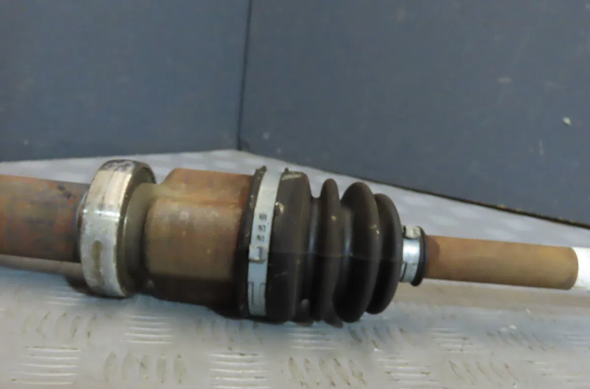 Transmission avant droite FORD FIESTA occasion