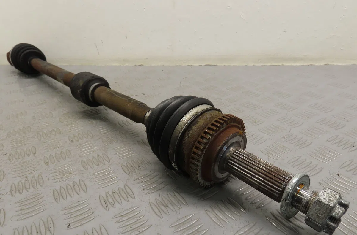 Transmission avant droite Hyundai I30 Break (FD) 1.4 (2007-2012) occasion