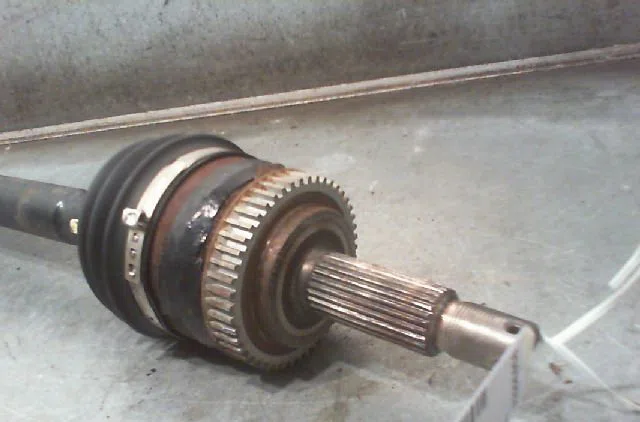Transmission avant droite Kia MAGENTIS II (MG) 2.0 crdi (2006-2010) occasion
