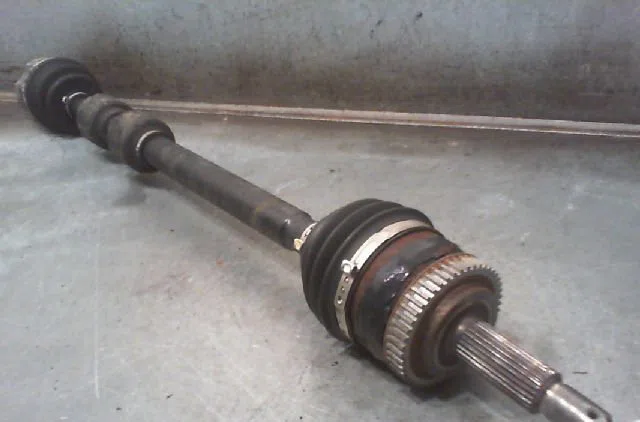 Transmission avant droite Kia MAGENTIS II (MG) 2.0 crdi (2006-2010) occasion
