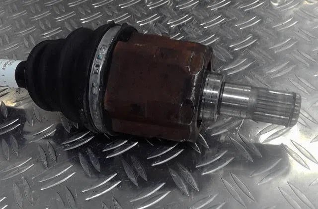 Transmission avant droite Kia PRO CEE'D (ED) 1.6 crdi 115 (2008-2012) occasion