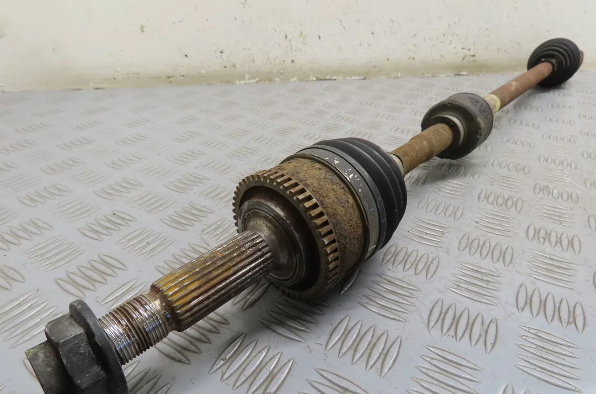 Transmission avant droite Kia RIO III (UB) 1.2 cvvt (2014-2017) occasion