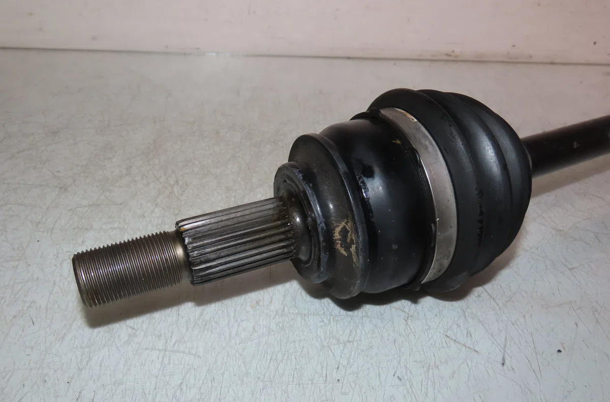 Transmission avant droite Mazda 2 (DL, DJ) 1.5 skyactiv-g (djlfs) (2014) occasion