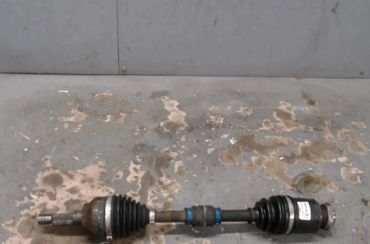 Transmission avant droite Mazda 3 A trois volumes (BL) 1.6 mzr (bl12) (2008-2014) occasion