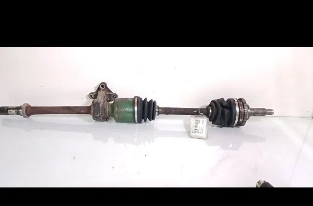 Transmission avant droite Mazda 626 IV Hatchback (GE) 1.8 (ge8p) (1991-1997) occasion
