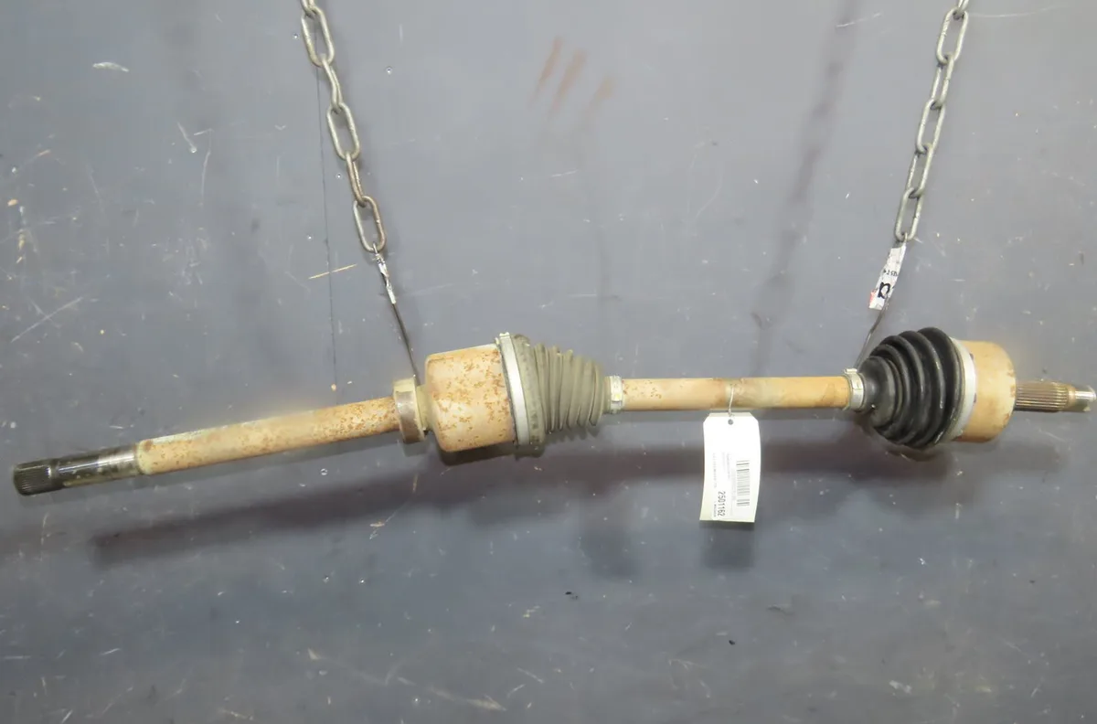 Transmission avant droite Mercedes-benz VITO Camionnette (W447) 109 cdi (447.601, 447.603, 447.605) (2014) occasion