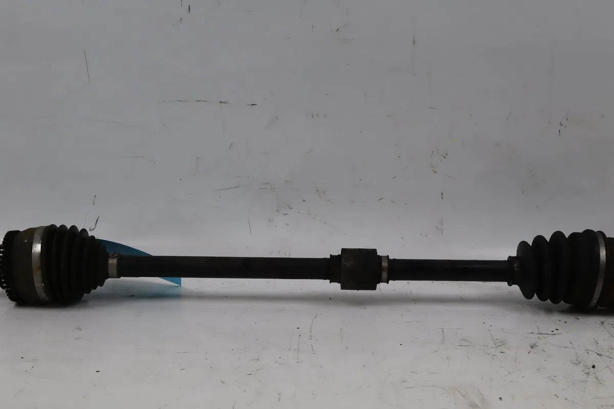 Transmission avant droite Nissan ALMERA TINO (V10) 1.8 (2000-2006) occasion