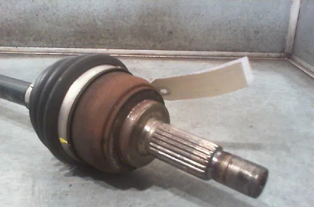 Transmission avant droite NISSAN MICRA 2003 occasion