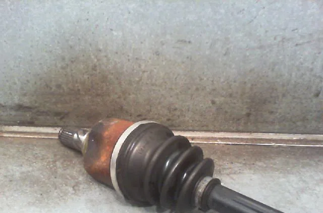 Transmission avant droite NISSAN MICRA 2003 occasion