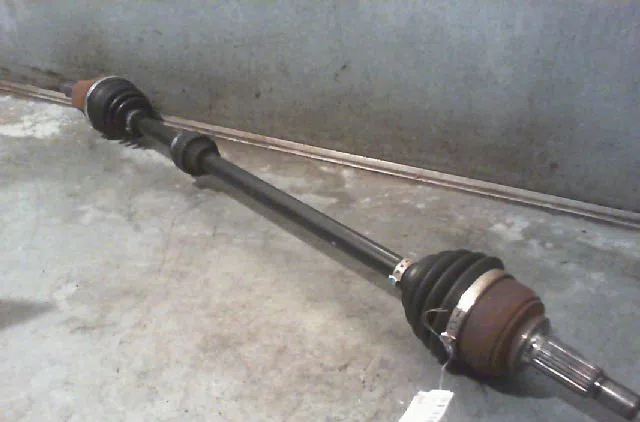 Transmission avant droite NISSAN MICRA 2005 occasion