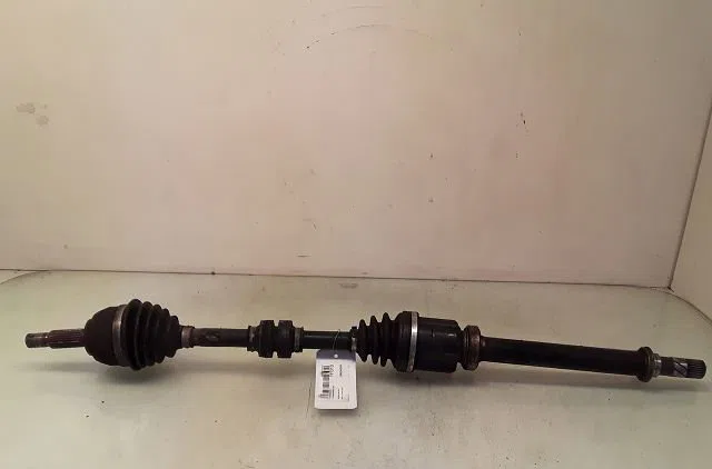 Transmission avant droite Nissan MICRA III (K12) 1.5 dci (2003-2010) occasion