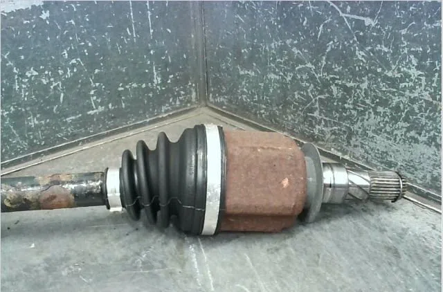 Transmission avant droite Nissan PATHFINDER III (R51) 2.5 dci 4wd (2005) occasion