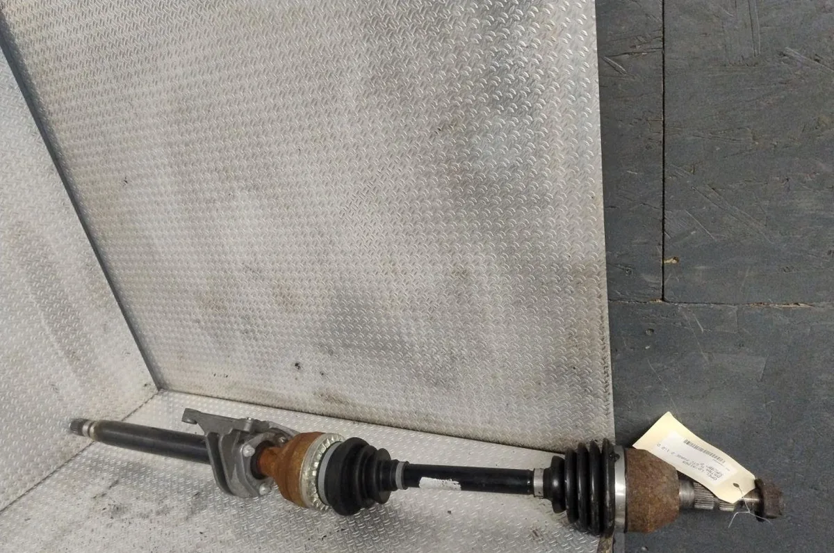 Transmission avant droite Opel ASTRA H GTC (A04) 1.3 cdti (l08) (2005-2010) 3 portes occasion