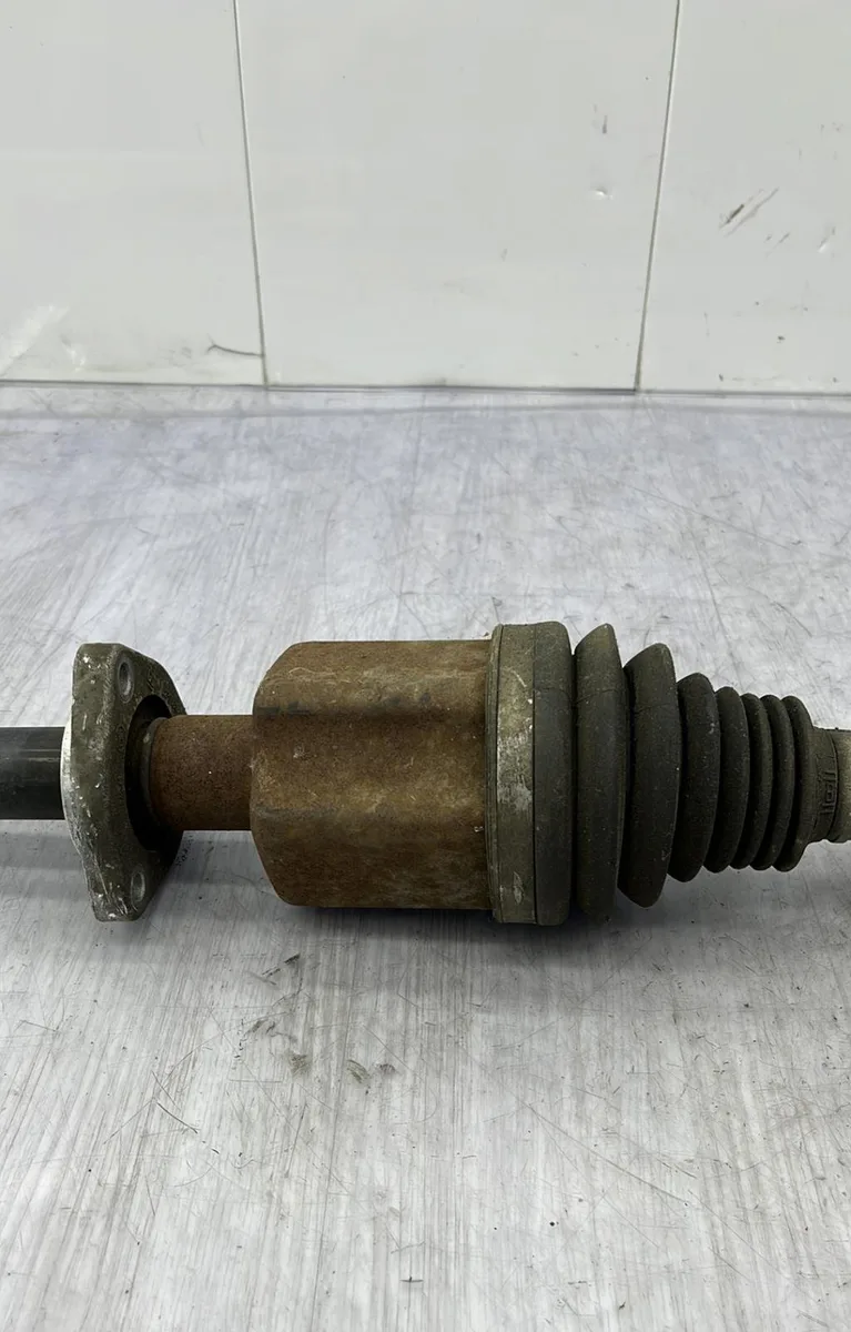 Transmission avant droite OPEL ASTRA H TWINTOP CABRIOLET occasion