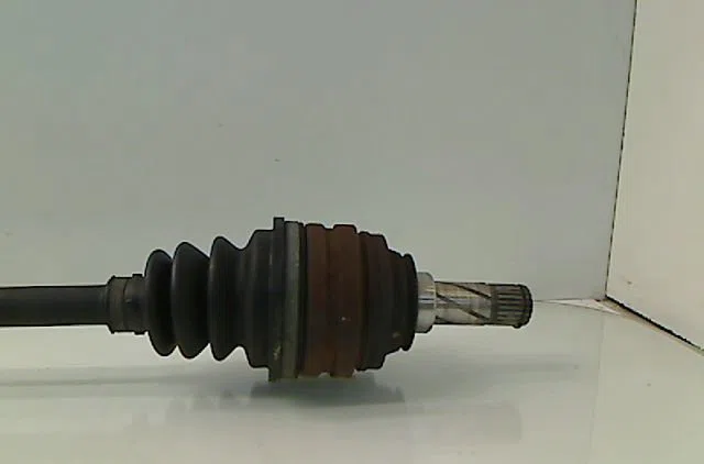 Transmission avant droite OPEL CORSA 1997 occasion