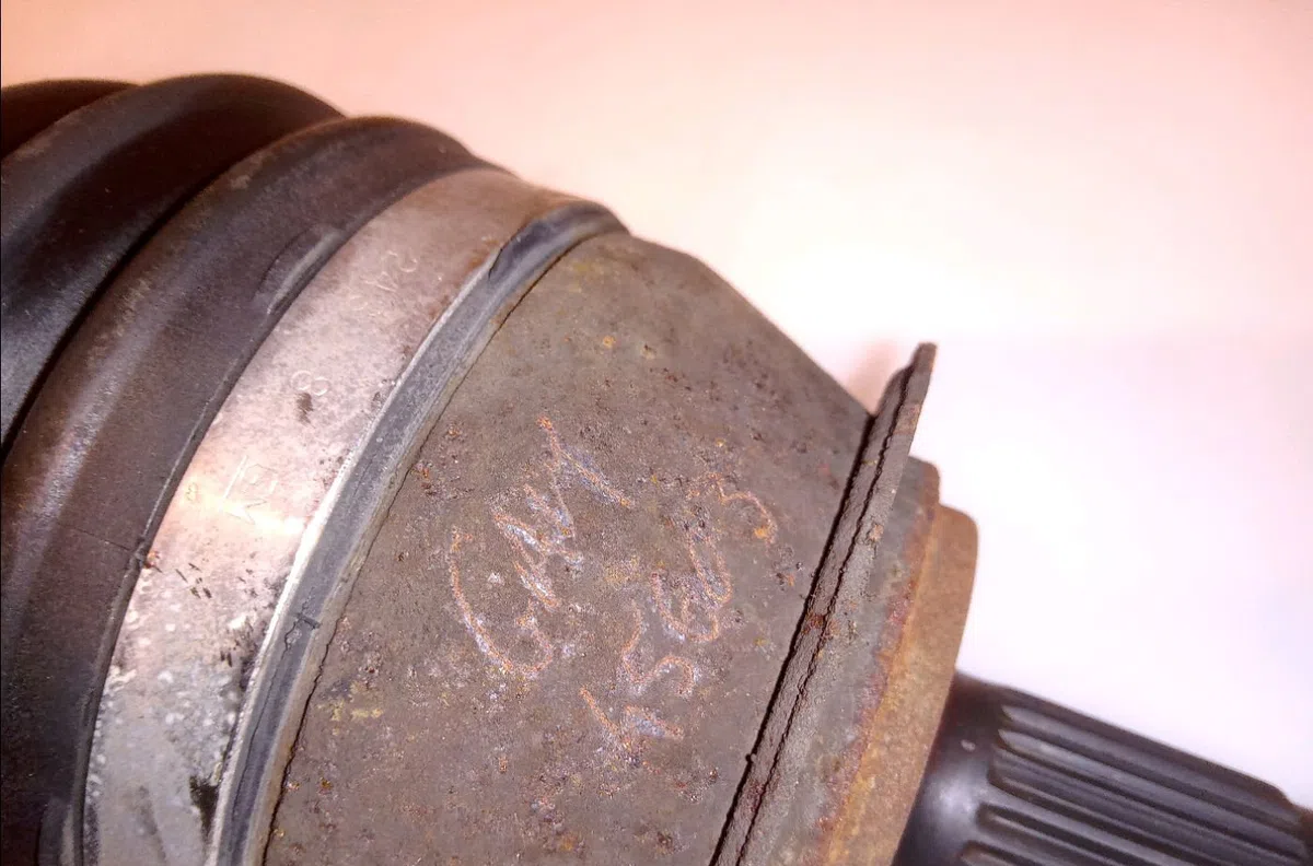 Transmission avant droite Opel CORSA B (S93) 1.2 i 16v (f08, f68, m68) (1998-2000) 5 portes occasion