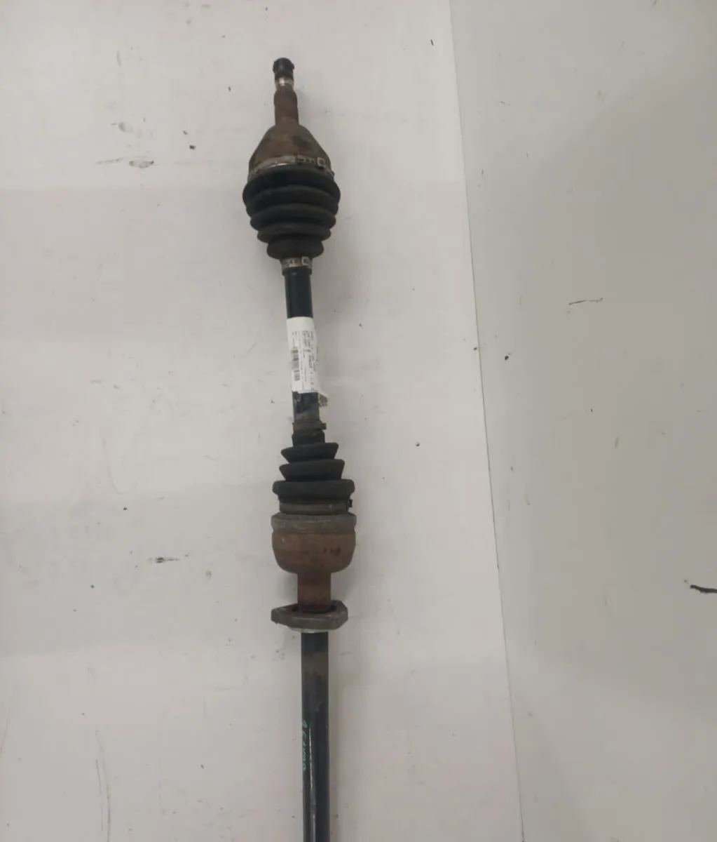 Transmission avant droite Opel ZAFIRA - ZAFIRA FAMILY B (A05) 1.9 cdti (m75) (2005-2015) 5 portes occasion
