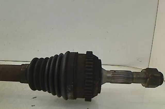 Transmission avant droite Peugeot 106 II (1A_, 1C_) 1.4 i (1996-2004) occasion