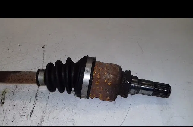 Transmission avant droite Peugeot 107 (PM_, PN_) 1.0 (2005-2014) 3 portes occasion