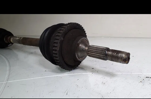 Transmission avant droite Peugeot 206 (2L_, 2M_) 1.4 i (2lkfwa, 2mkfwa) (2009-2013) 3 portes occasion