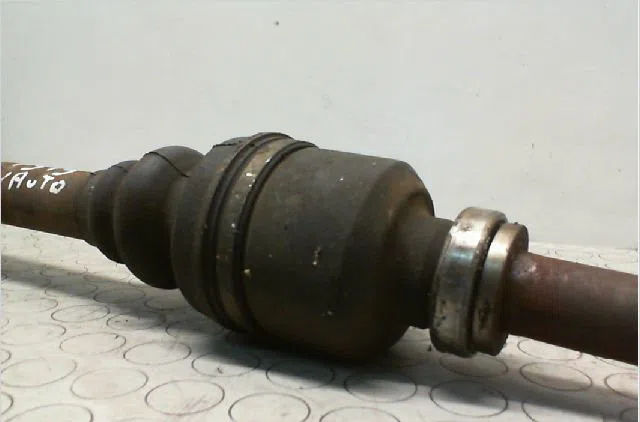 Transmission avant droite Peugeot 206 3-5 portes (2A-C) 1.4 i (1998-2012) 3 portes occasion