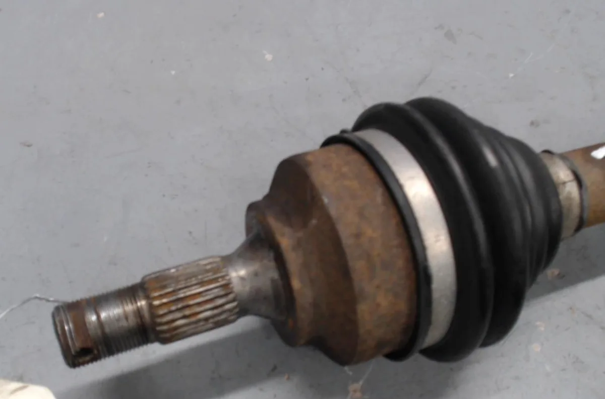 Transmission avant droite PEUGEOT 308 1 308 1 PHASE 1 occasion