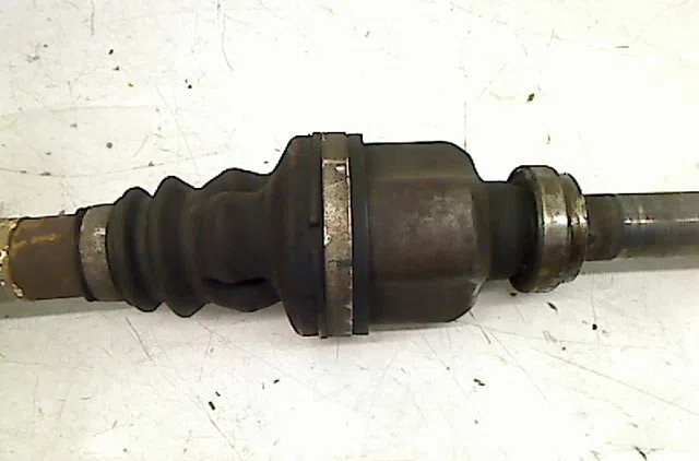 Transmission avant droite Peugeot 308 I (4A_, 4C_) 1.6 16v (2007-2014) occasion