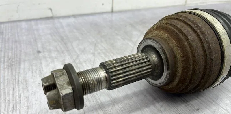 Transmission avant droite RENAULT CLIO 3 PHASE 1 BREAK occasion