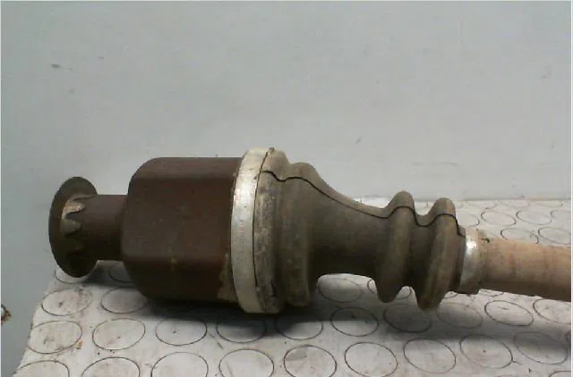 Transmission avant droite Renault CLIO II (BB_, CB_) 1.5 dci (b-cb07) (2001-2009) 3 portes occasion