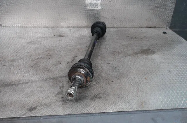 Transmission avant droite Renault CLIO II (BB_, CB_) 1.5 dci (b-cb07) (2001-2009) 3 portes occasion