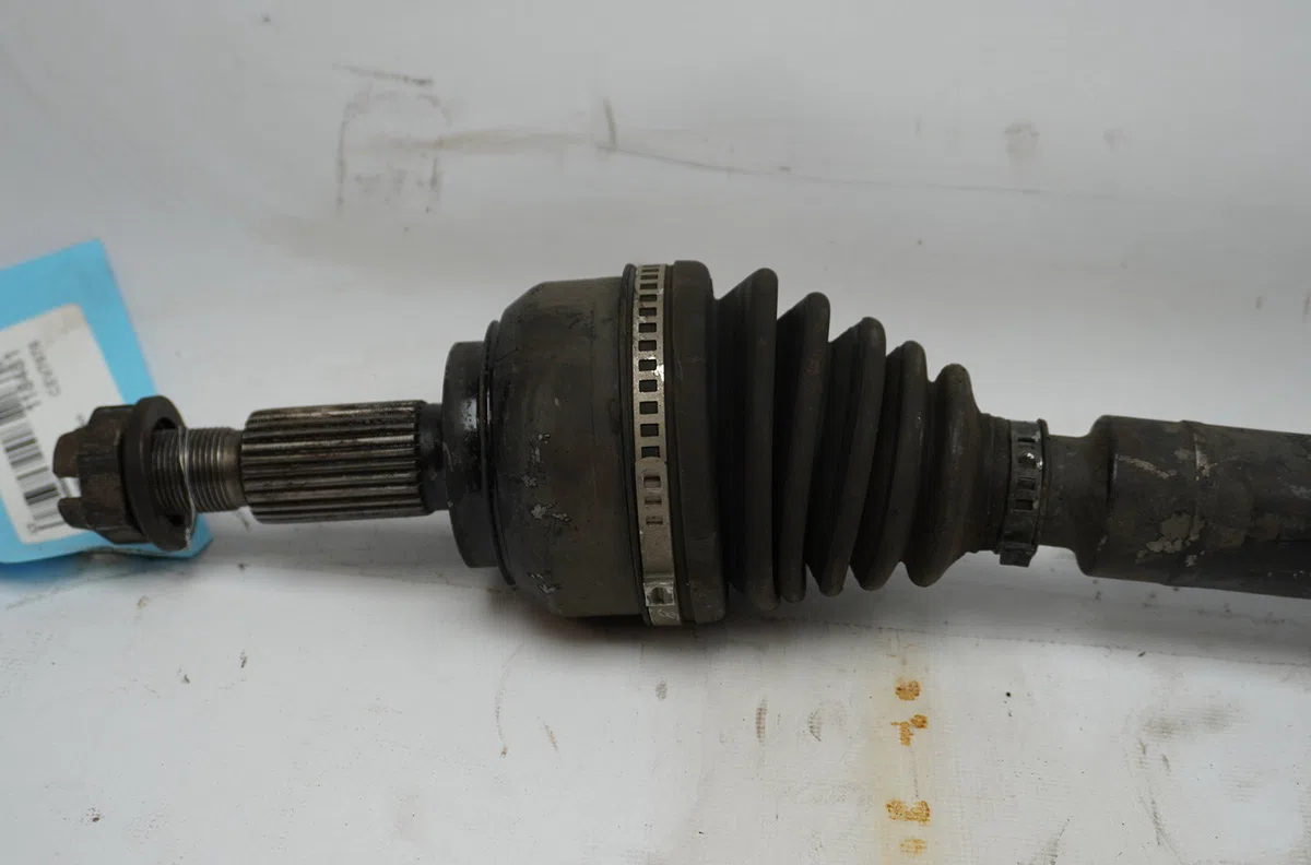 Transmission avant droite Renault CLIO III (BR0-1, CR0-1) 2.0 16v sport (2008-2014) occasion
