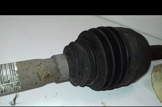 Transmission avant droite Renault KANGOO Express (FW0-1_) 1.5 dci 75 (fw07, fw10, fw04) (2010) 4 portes occasion