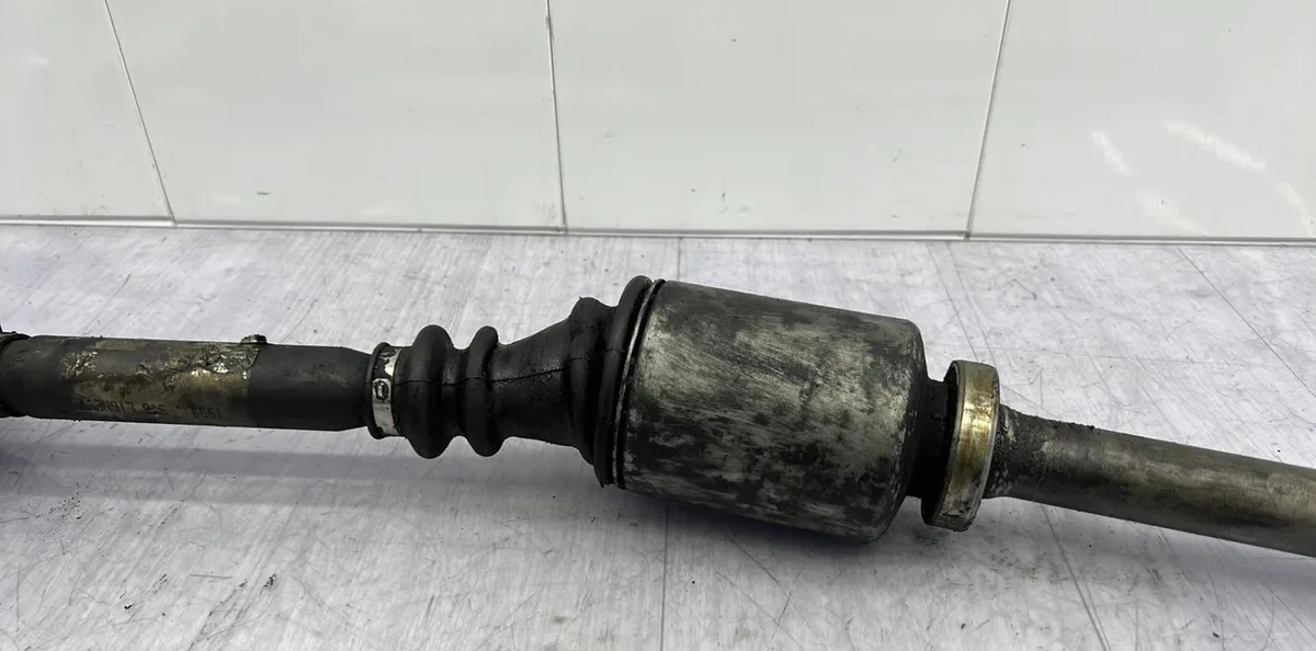 Transmission avant droite RENAULT LAGUNA 1 PHASE 2 occasion