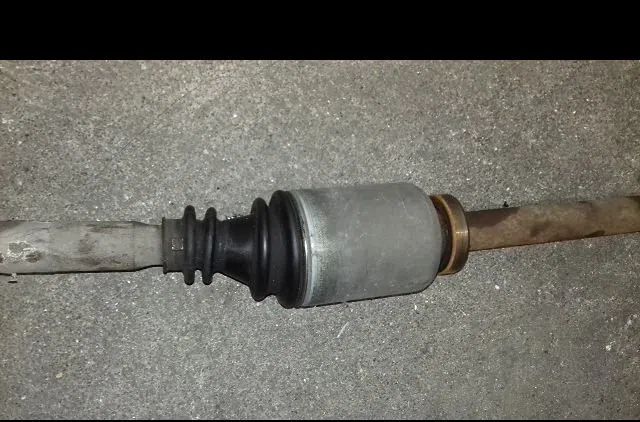 Transmission avant droite Renault MASTER II Camionnette (FD) 2.5 dci 120 (2001) occasion