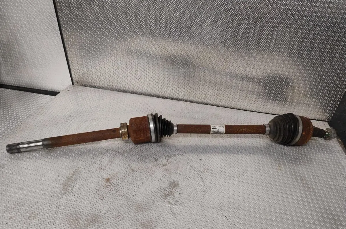 Transmission avant droite Renault MASTER III Camionnette (FV) 2.3 dci 150 fwd (fv0f, fv03) (2013) occasion
