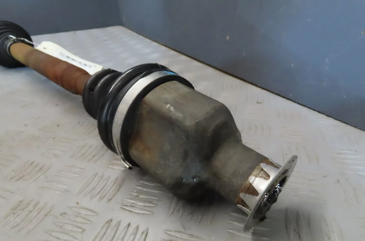Transmission avant droite RENAULT MEGANE 1999 occasion