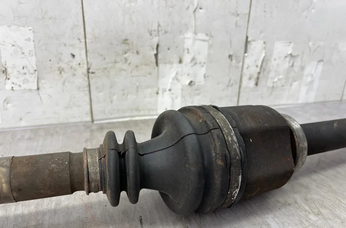 Transmission avant droite RENAULT MEGANE 2 PHASE 1 CABRIOLET occasion
