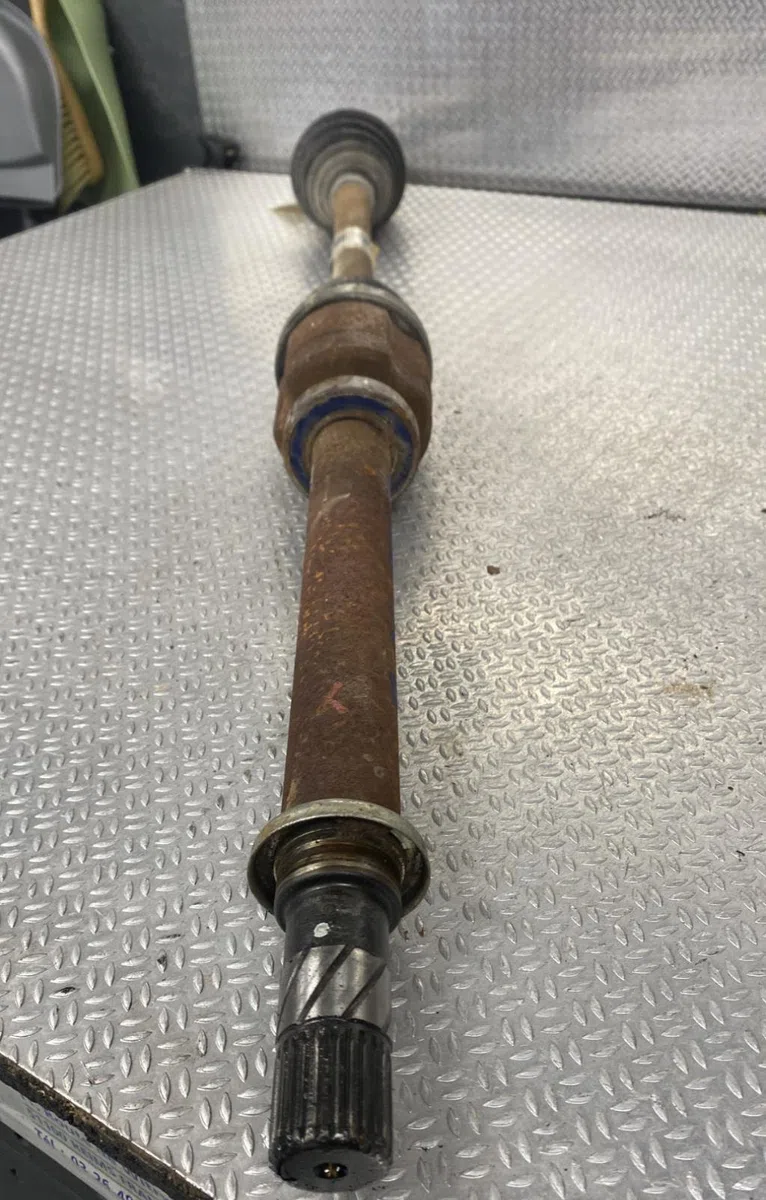Transmission avant droite RENAULT MEGANE 3  MEGANE 3 PHASE 1 occasion